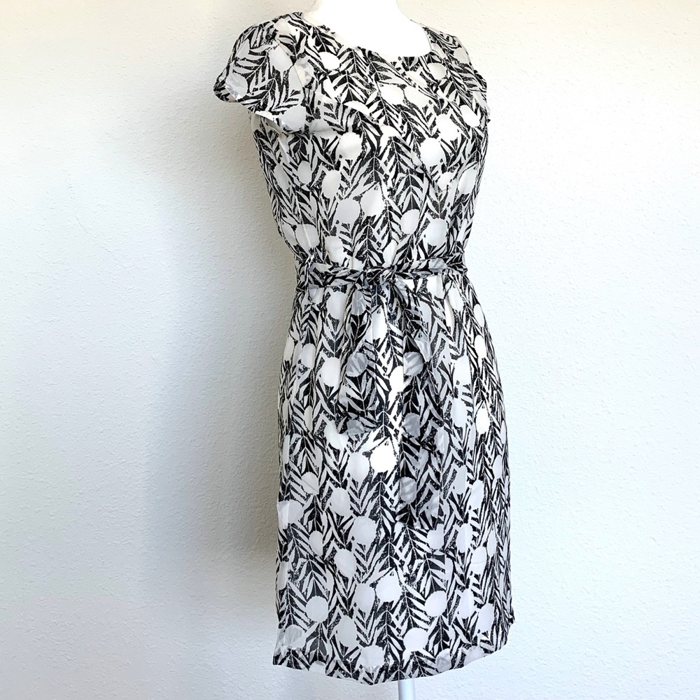 NWOT Black and White Self-Tie Shift Dress